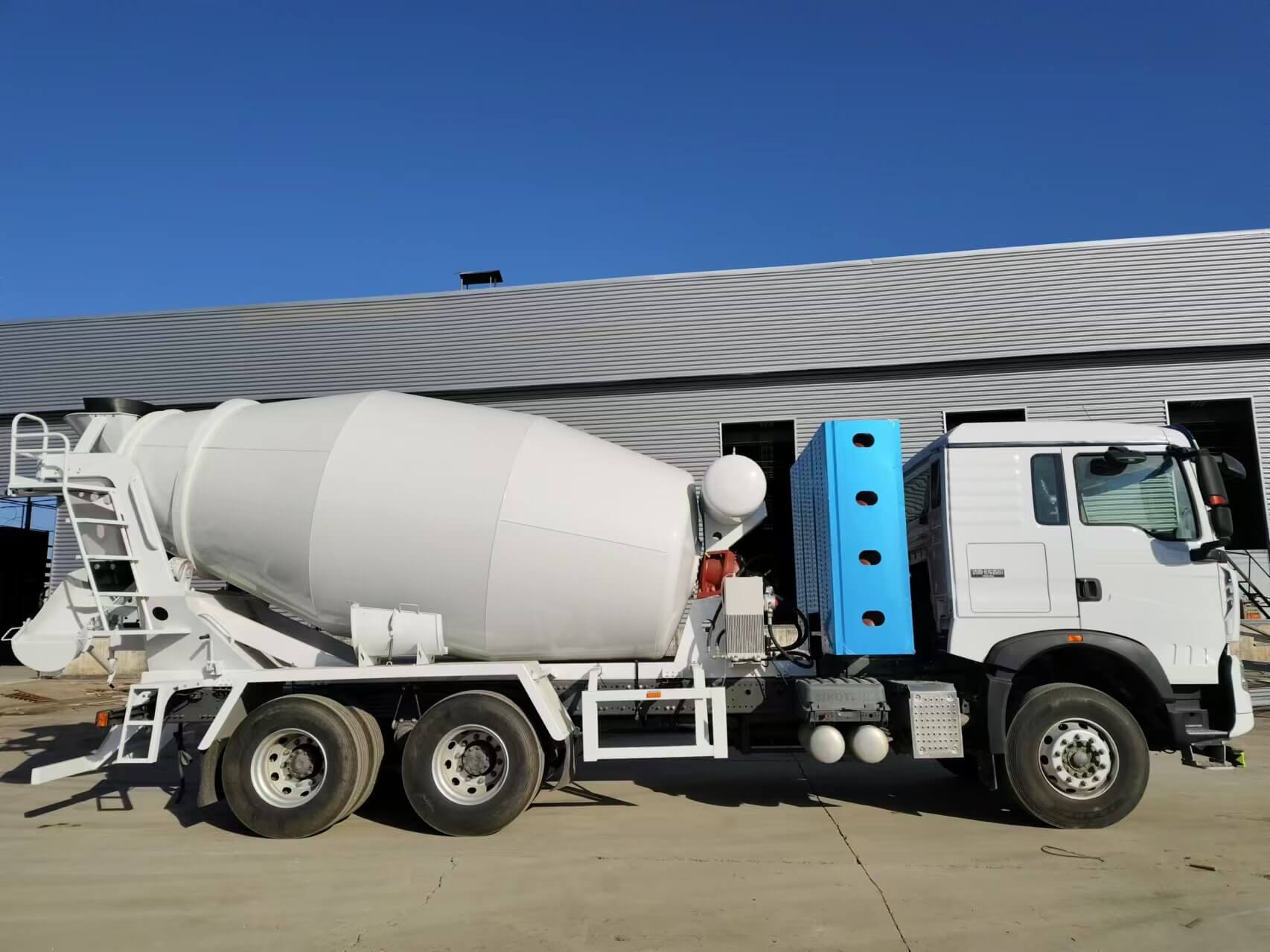 howo tx7 Mixer Truck (14)