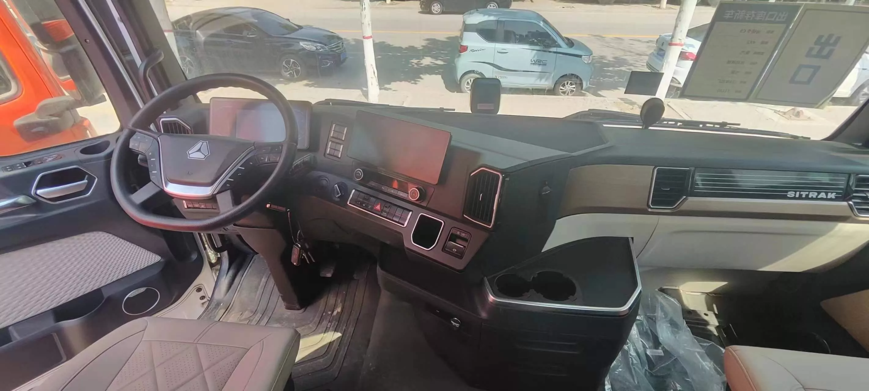 सीट्रैक-C9H-4X2-ट्रैक्टर-ट्रक.वेबपी