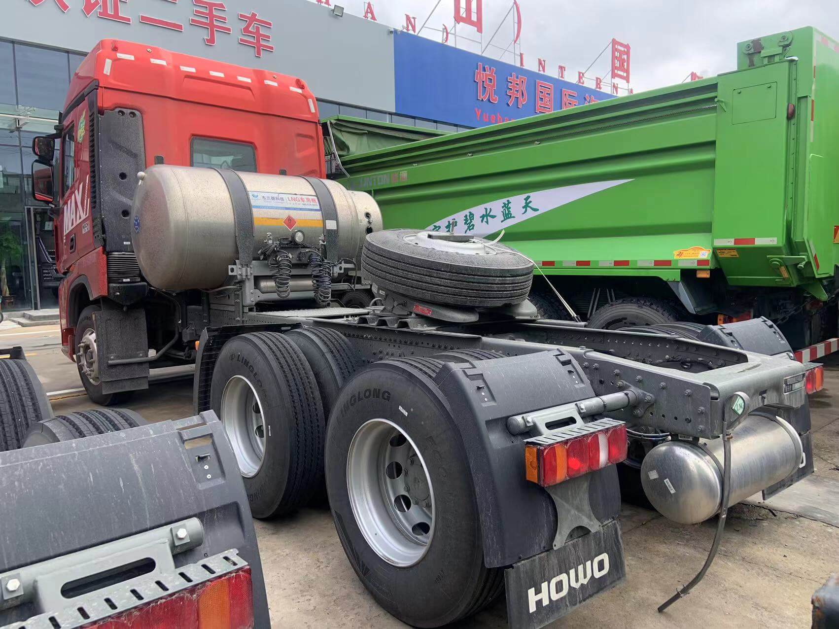 howo max tractor truck (2)