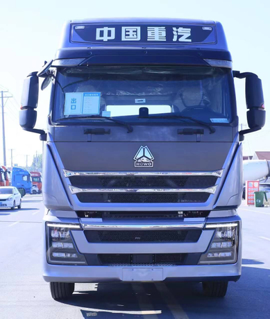 HOWO 6X4 TH7 truck-tractor (2).jpg