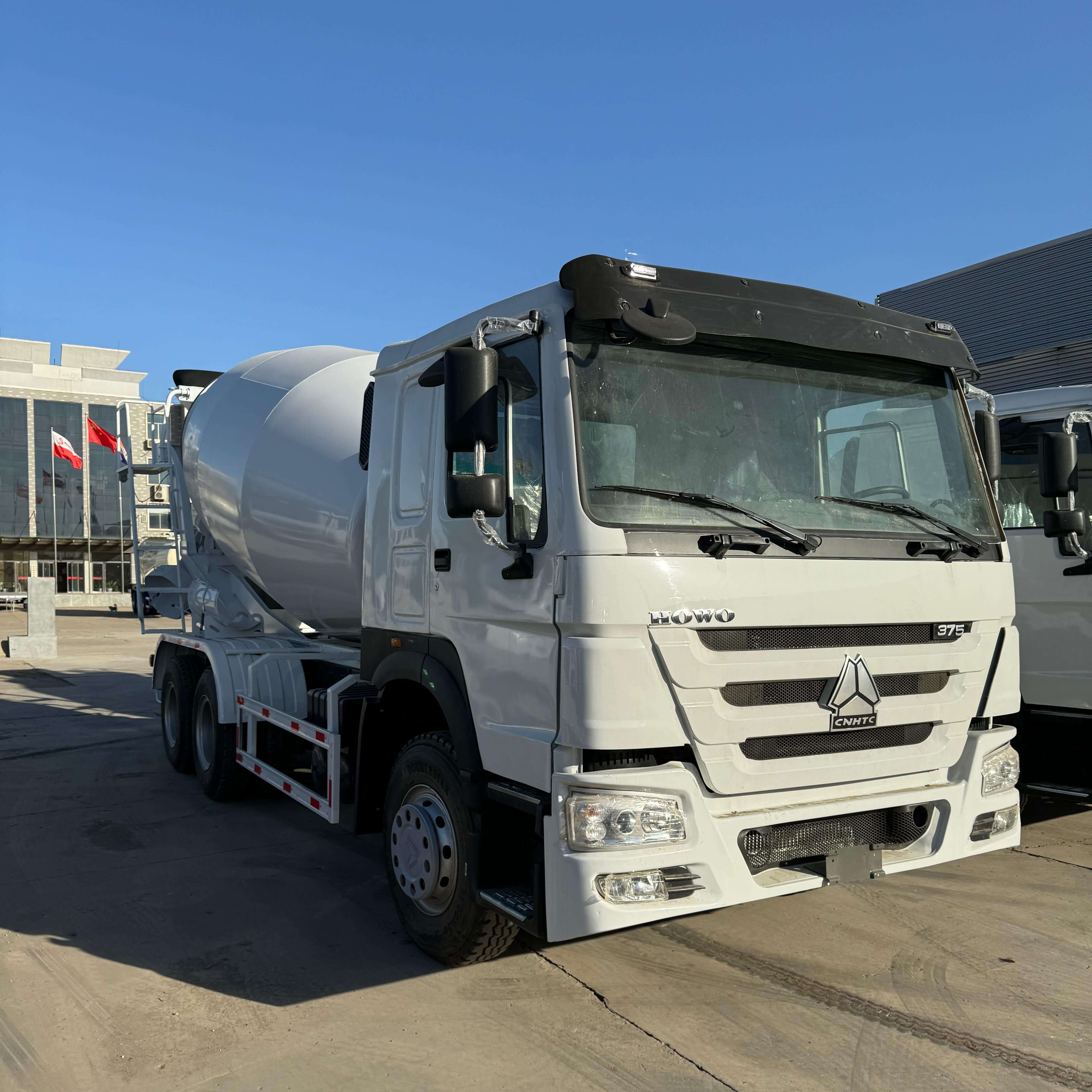 მეორადი Howo ბეტონის სატვირთო მანქანა მეორადი Howo ბეტონის სატვირთო მანქანა