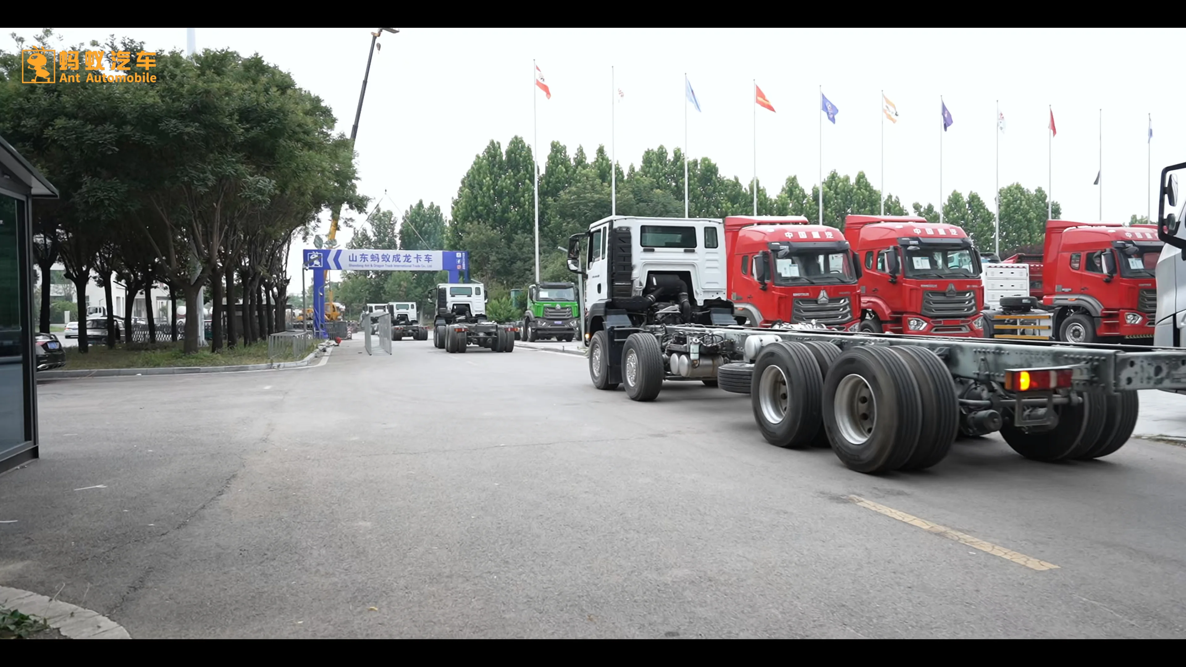 China Sitrak trucks stock for Central Asia and Africa markets.webp