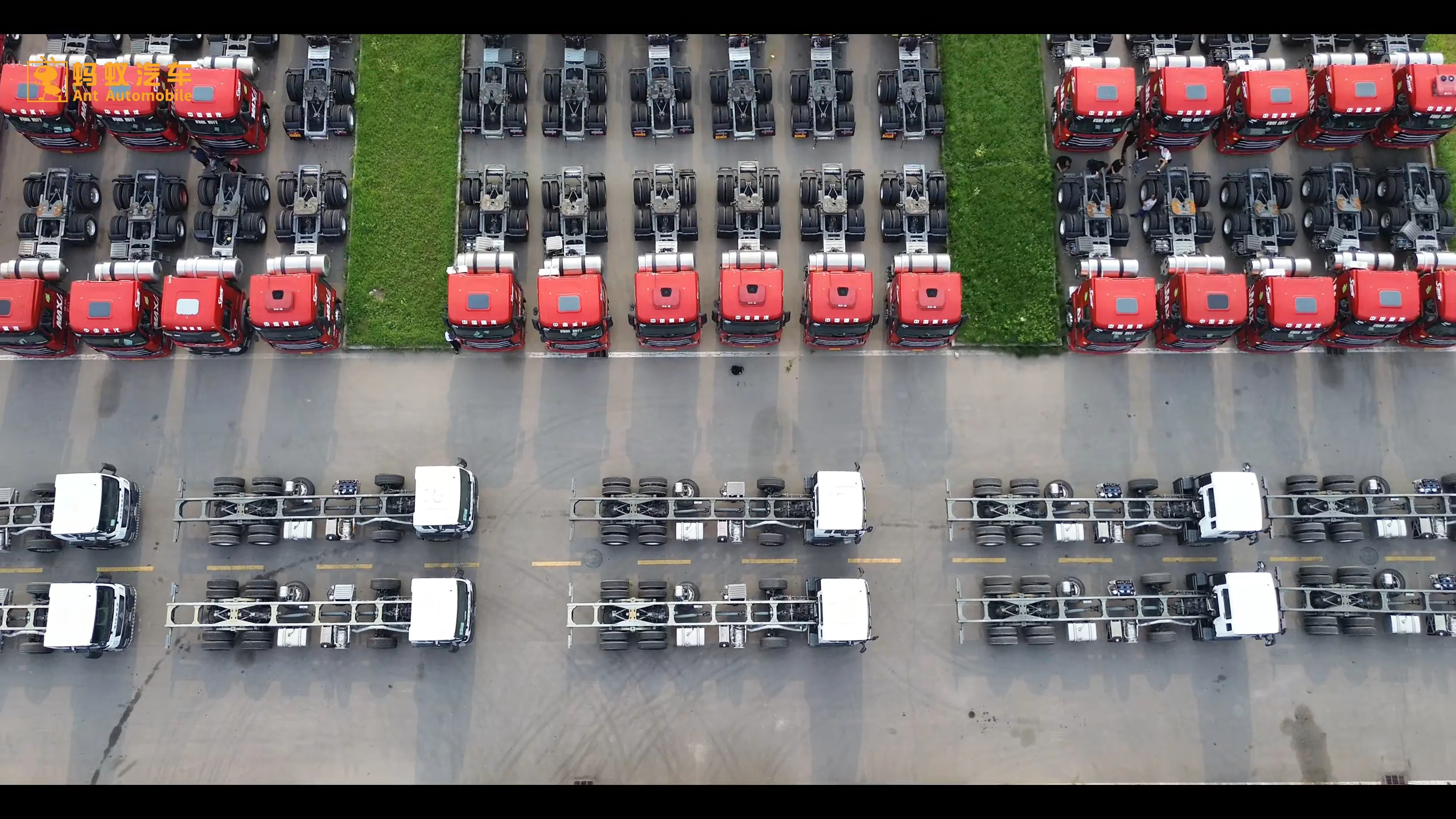 Sitrak heavy duty truck chassis for engineering logistics export.webp